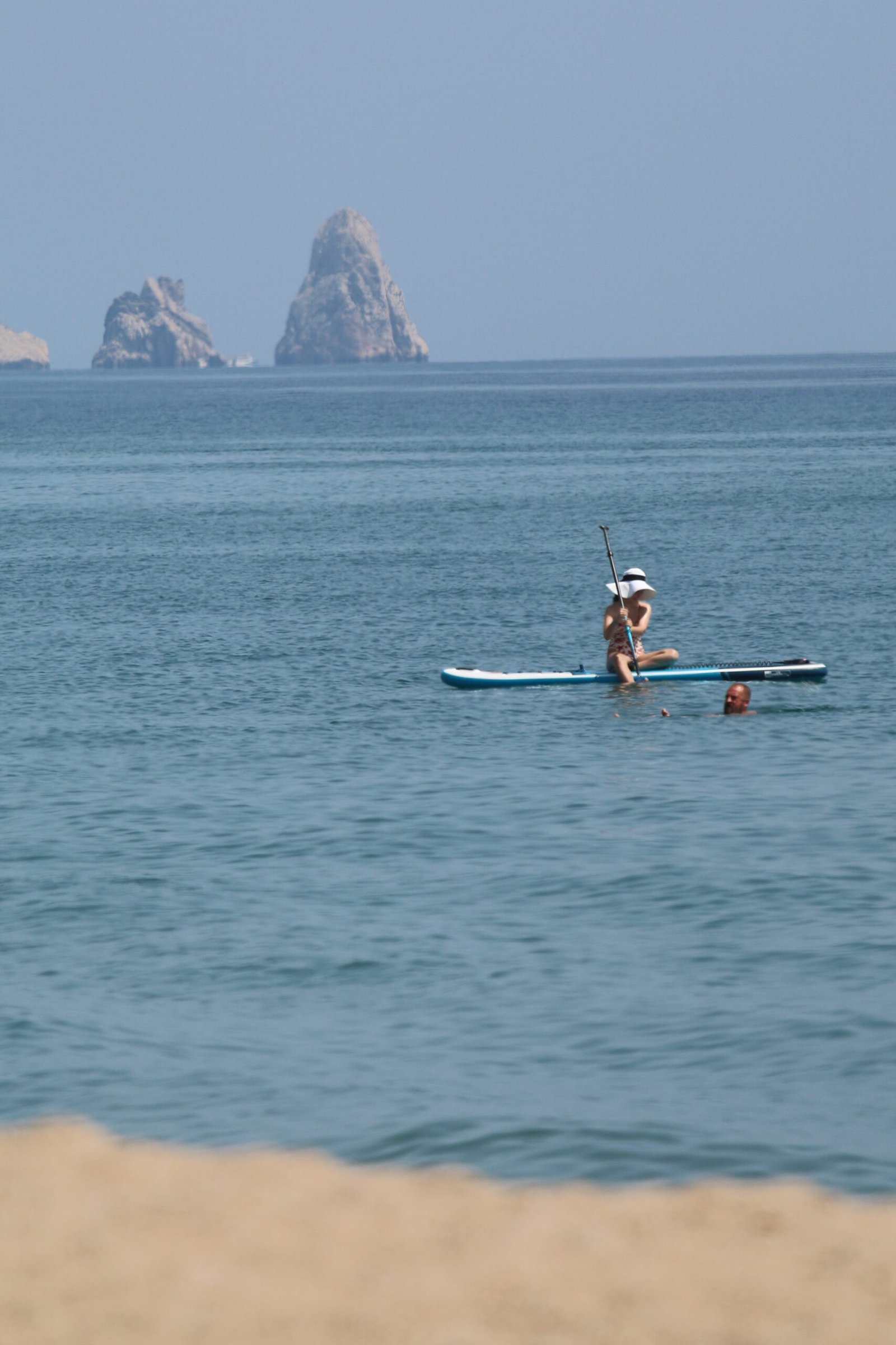 paddle surf rental in consta brava begur girona pantai