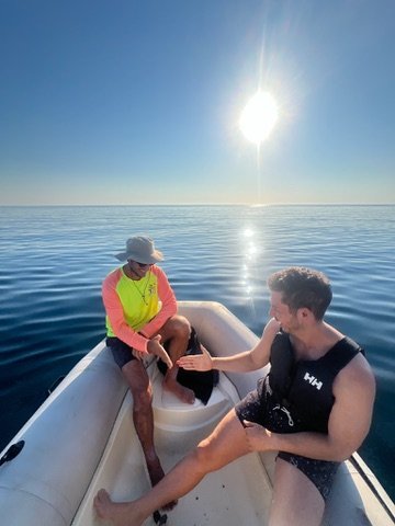 wake foil lesson in costa brava pantai wingfoil